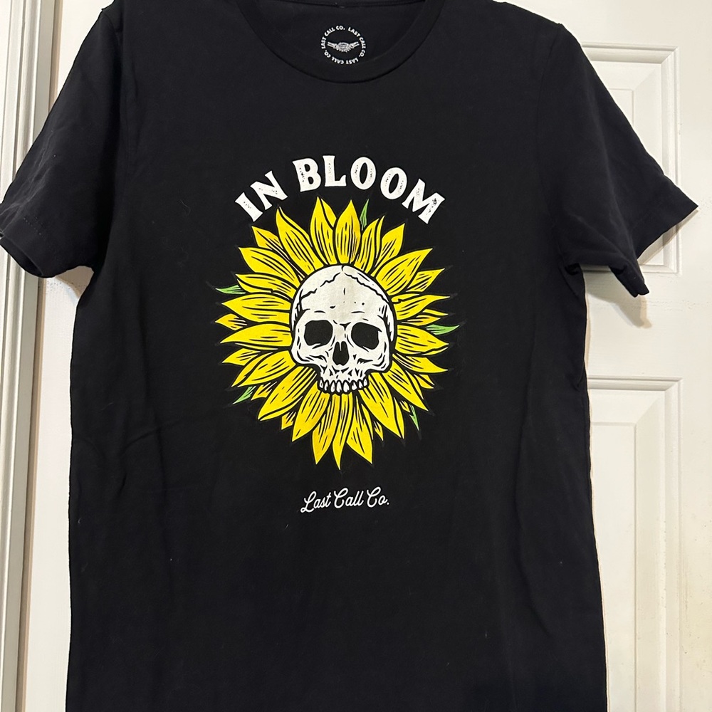 Sunflower skull T-shirt